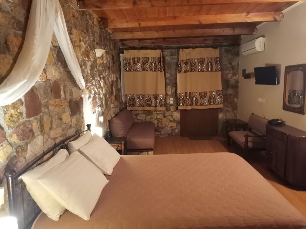Ataviros Hotel Émbonas エクステリア 写真