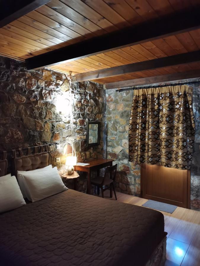 Ataviros Hotel Émbonas エクステリア 写真