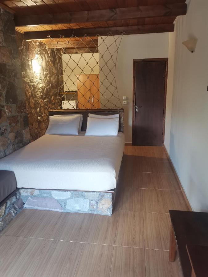 Ataviros Hotel Émbonas エクステリア 写真