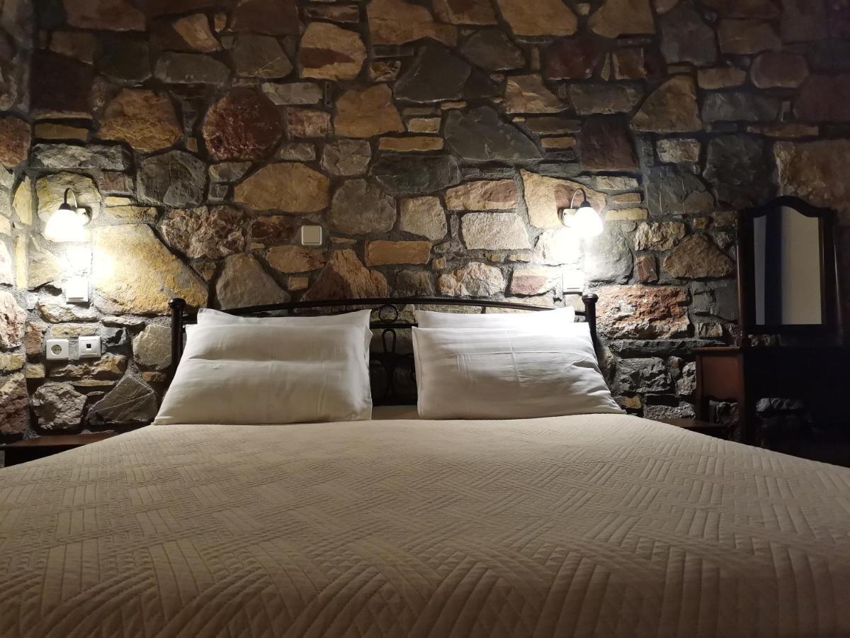 Ataviros Hotel Émbonas エクステリア 写真