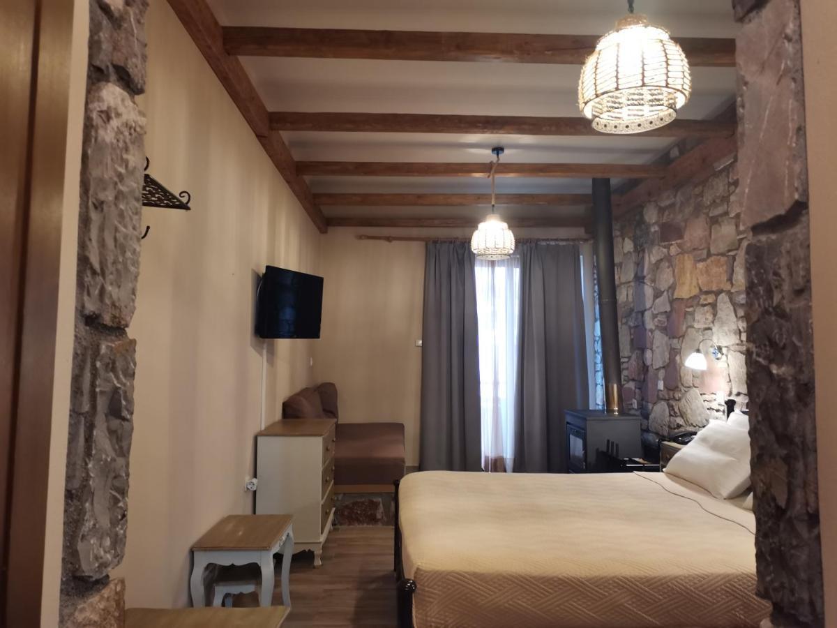 Ataviros Hotel Émbonas エクステリア 写真